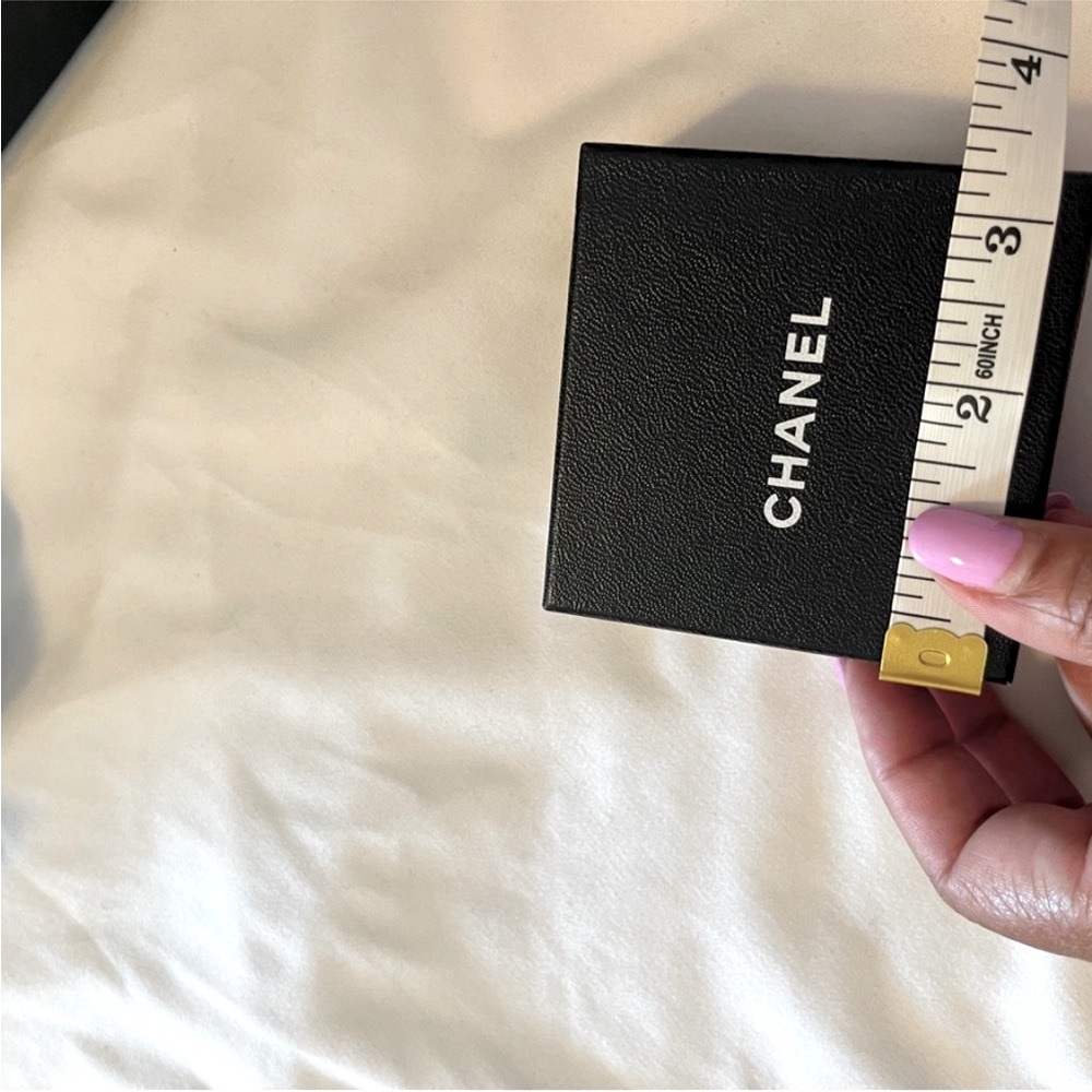 Chanel Camellia Flower Brooch + box + gift bag - Picture 3 of 6